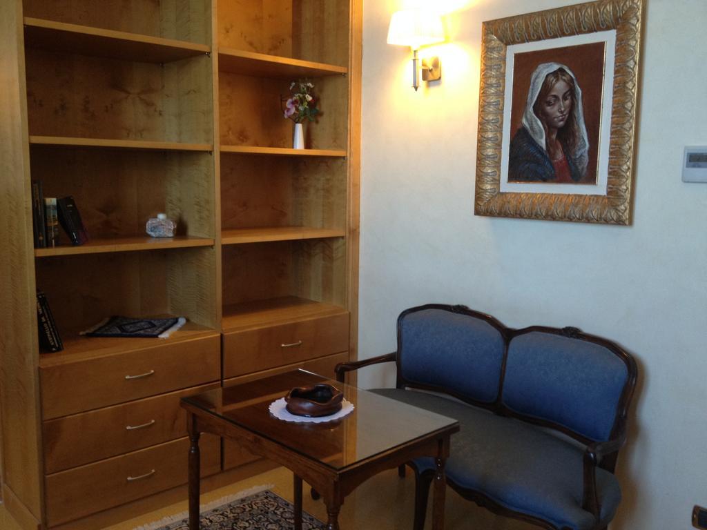 Domus Mariae Benessere Hotel Syracuse Room photo